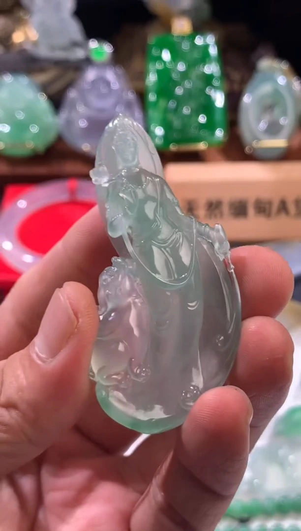 吊坠(不含链)未镶嵌翡翠天然翡翠吊坠