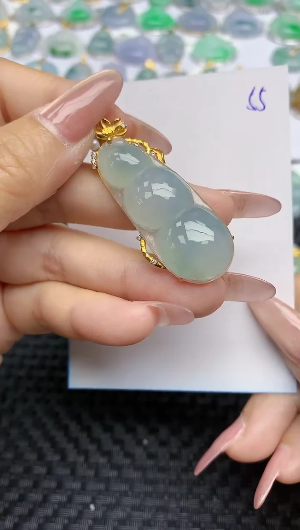 【闪购商品】翡翠颈饰18K金镶嵌天然A货翡翠 55