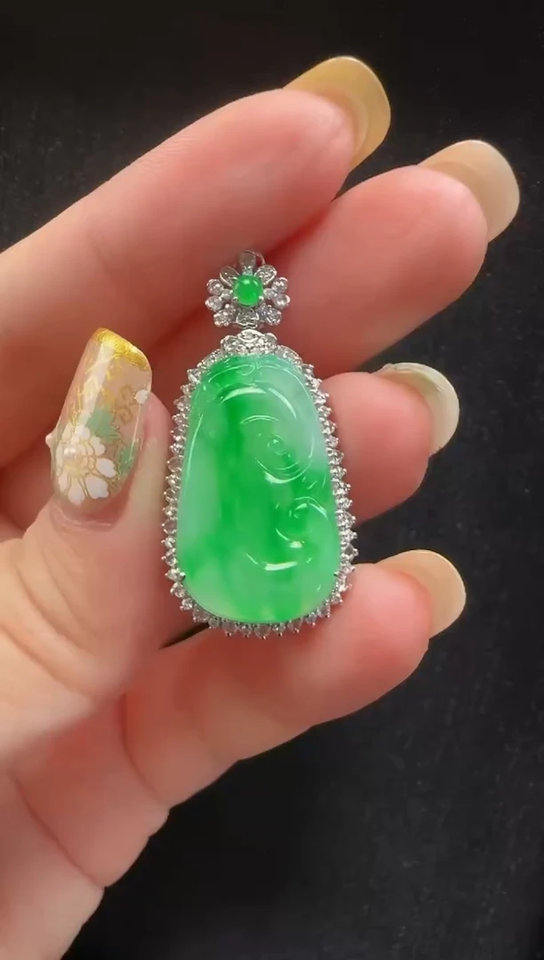 翡翠18K金镶嵌颈饰458如意一个