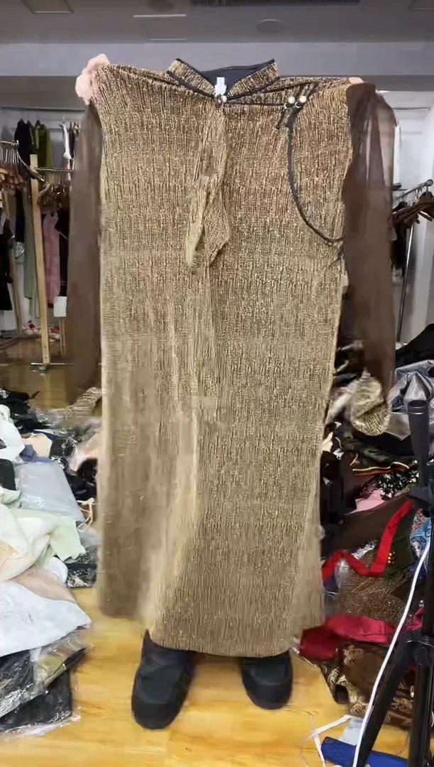 连衣裙2XL码         175斤