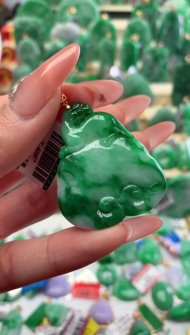 【闪购商品】翡翠颈饰18K金镶嵌挂件