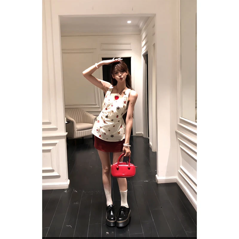 【温柔背影sha】 气质花朵小衫背心女露背酒红色A字高腰半身裙套装