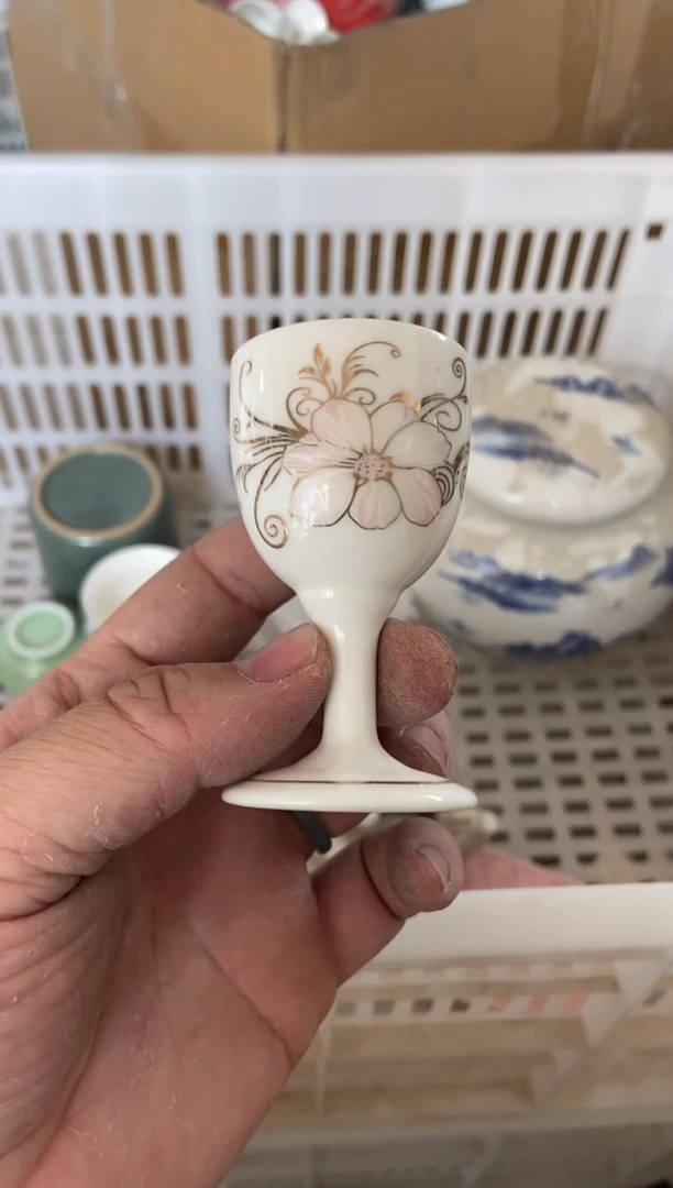 无运费险有瑕疵的摄影的产品有使用过的痕迹有点脏介意勿拍