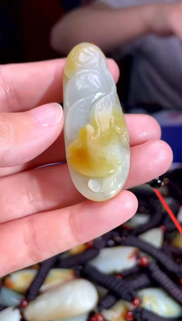 和田玉未镶嵌挂件1