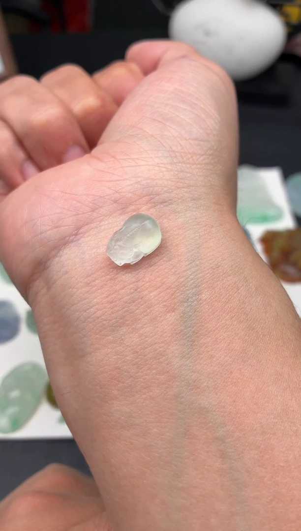 未镶嵌定制翡翠翡翠