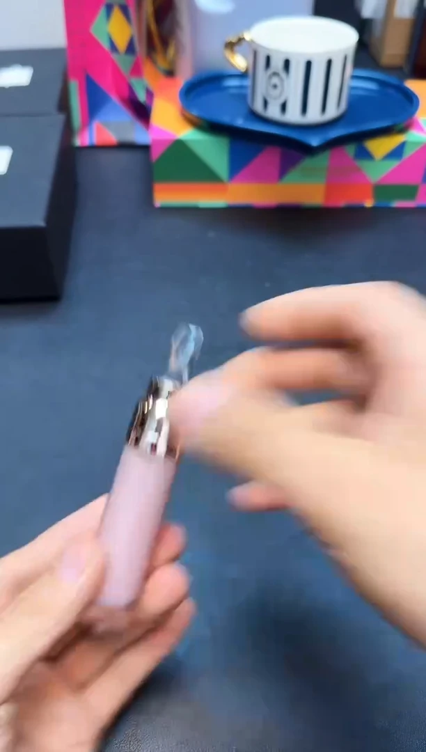 瓷片全新正品一件不留@@WR8