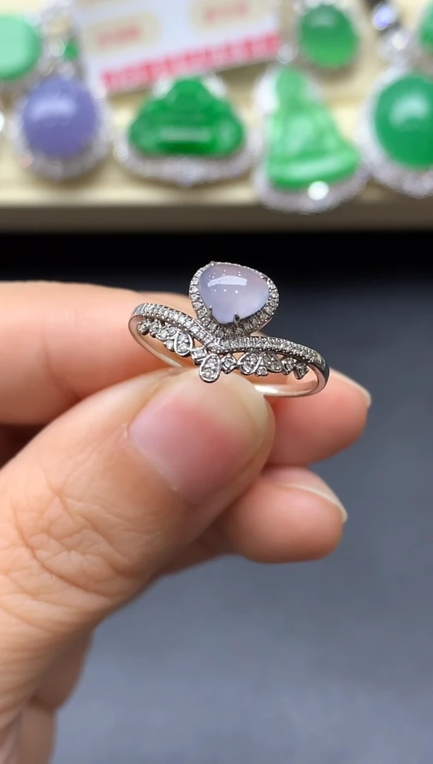 18K金镶嵌戒指翡翠300-中国好珍宝