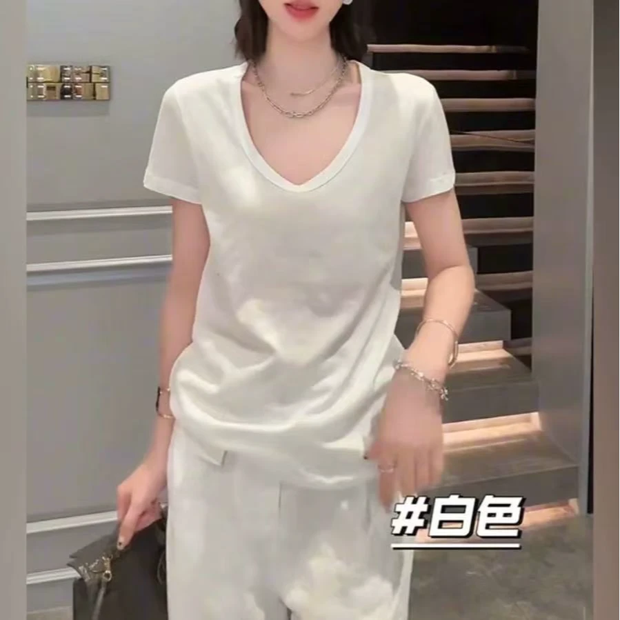 西西 随意穿搭正肩显瘦锁骨领T恤