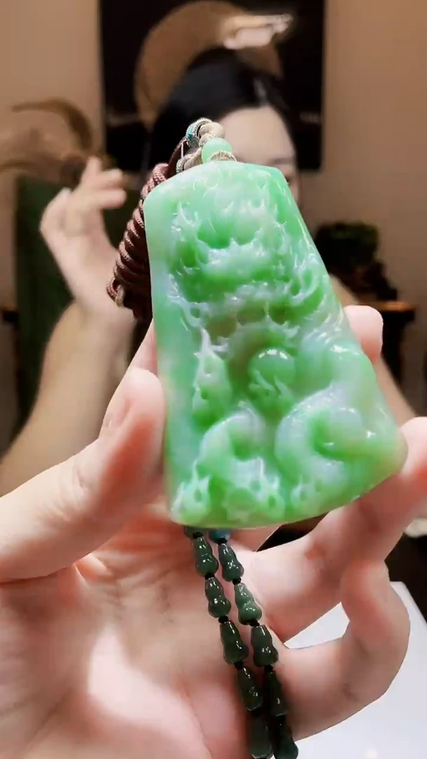 未镶嵌定制翡翠吊坠130