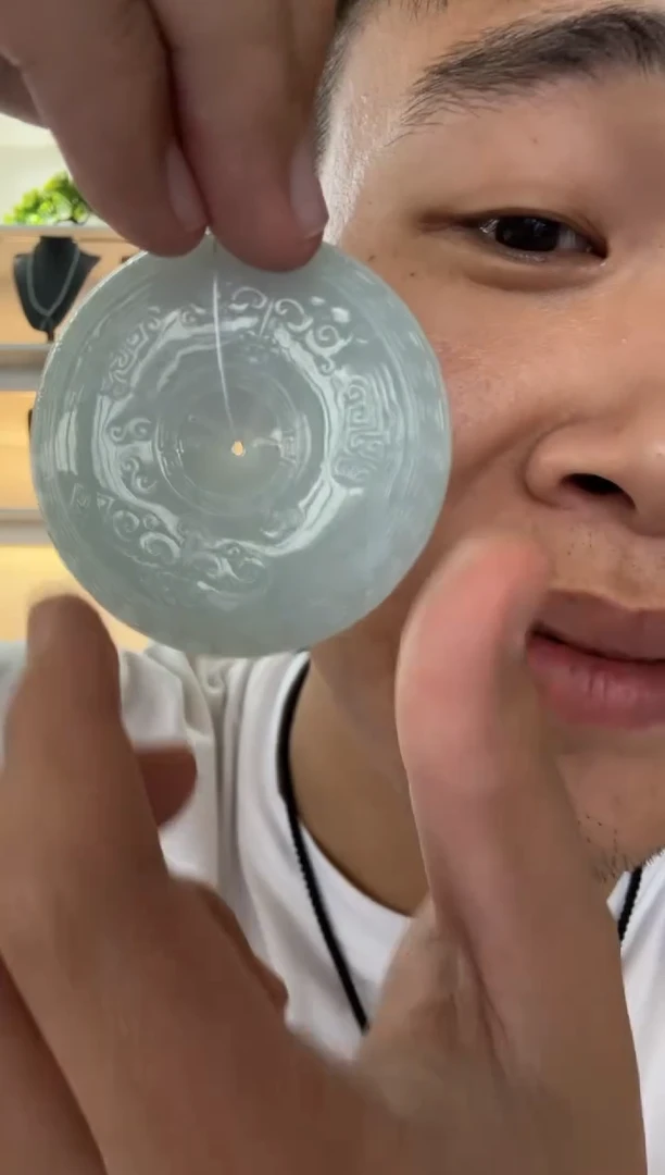 翡翠未镶嵌颈饰天然翡翠A货孤品一件