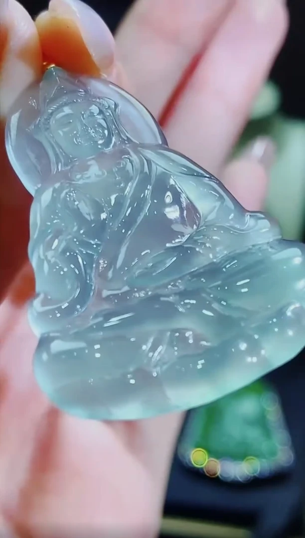 颈饰未镶嵌翡翠自在观音