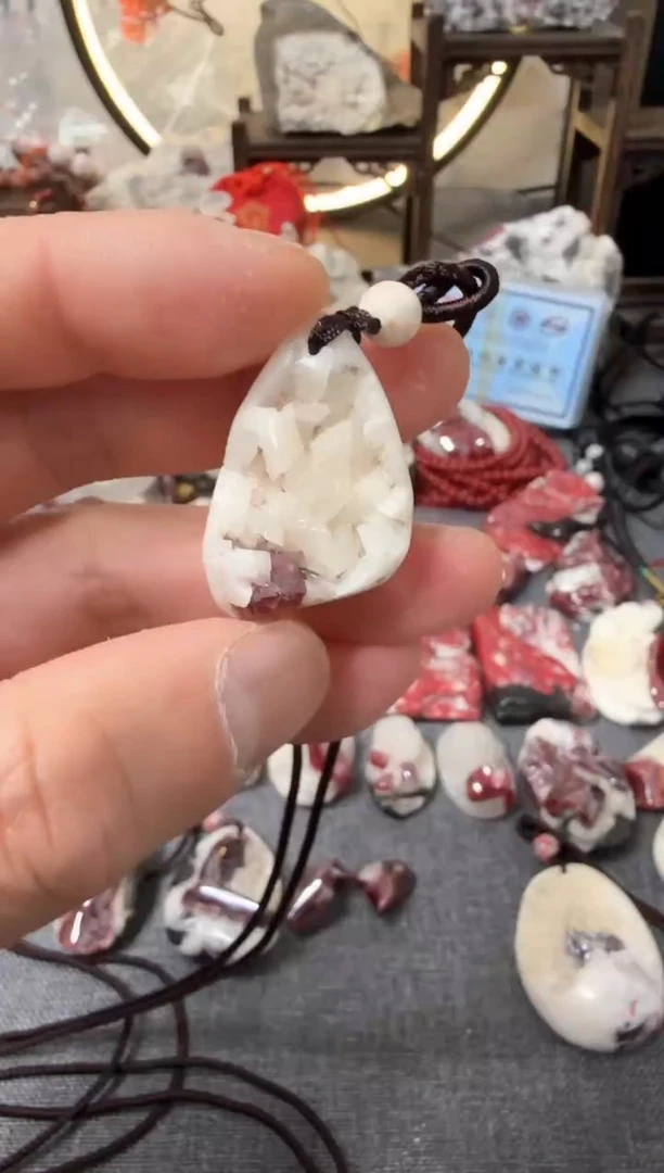 【闪购商品】天然辰砂大晶砂随行吊坠1