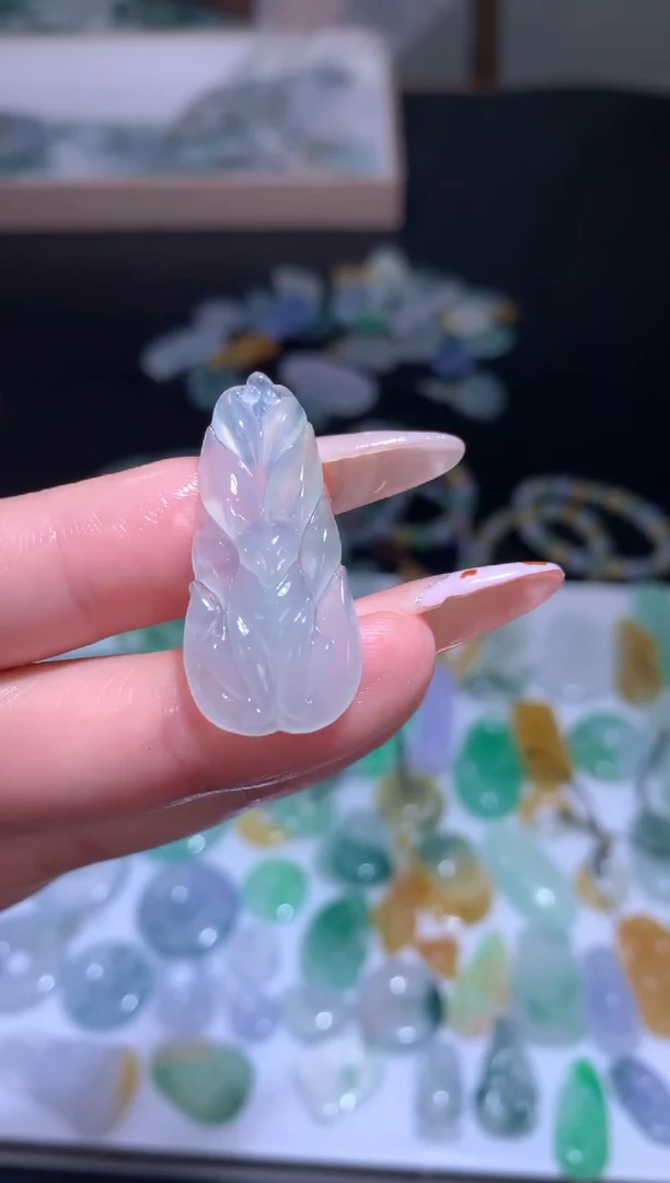 未镶嵌定制翡翠九尾狐