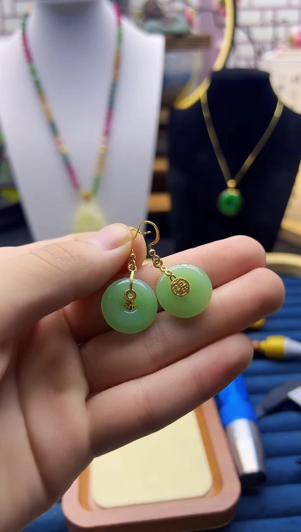 【闪购商品】和田玉耳饰14K金镶嵌E205