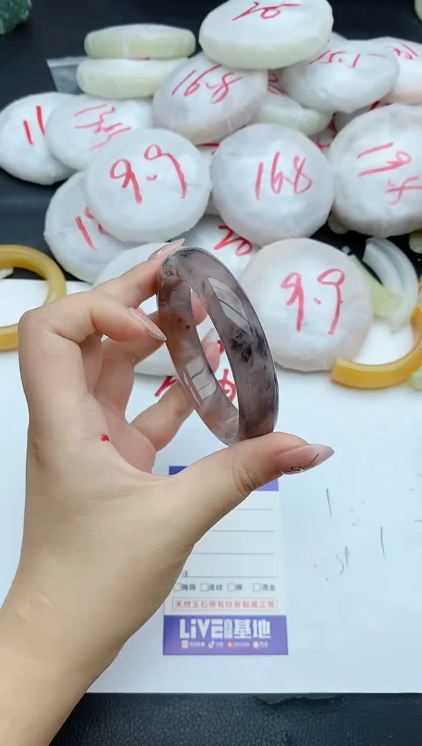 石英质玉手镯未镶嵌9+59/60