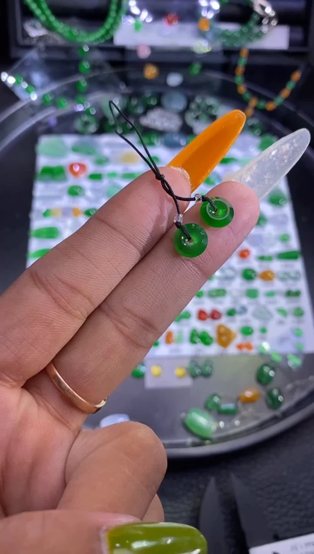 未镶嵌挂件翡翠圈