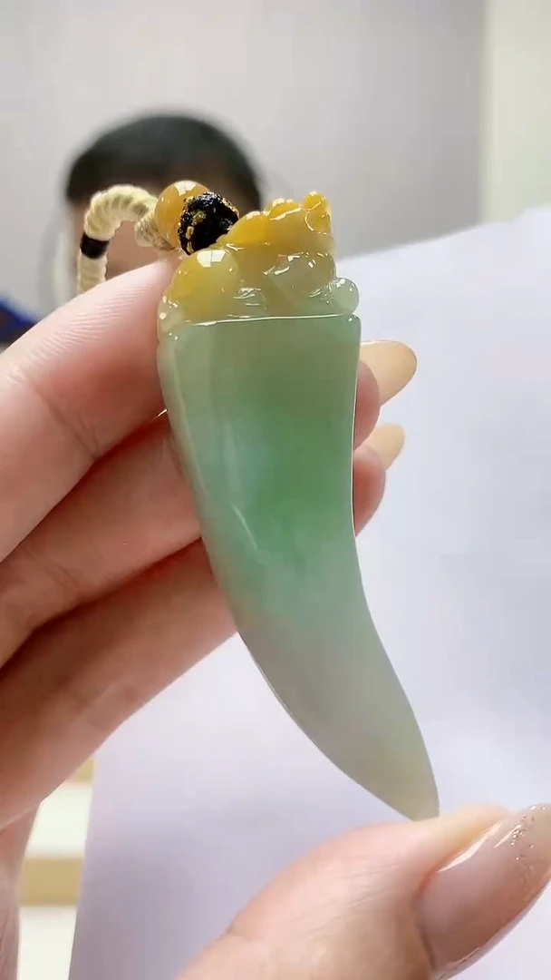 未镶嵌定制翡翠4898MM-毛货挂件85