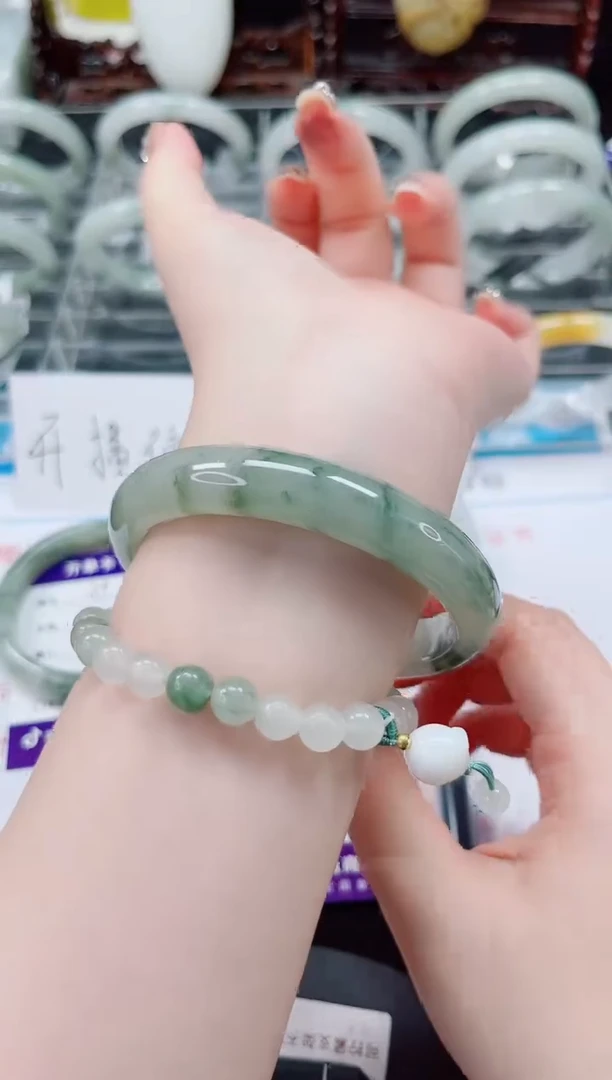 未镶嵌手镯石英质玉60-63/64