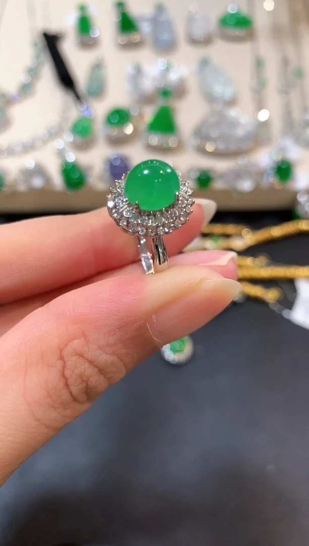 翡翠戒指18K金镶嵌b169