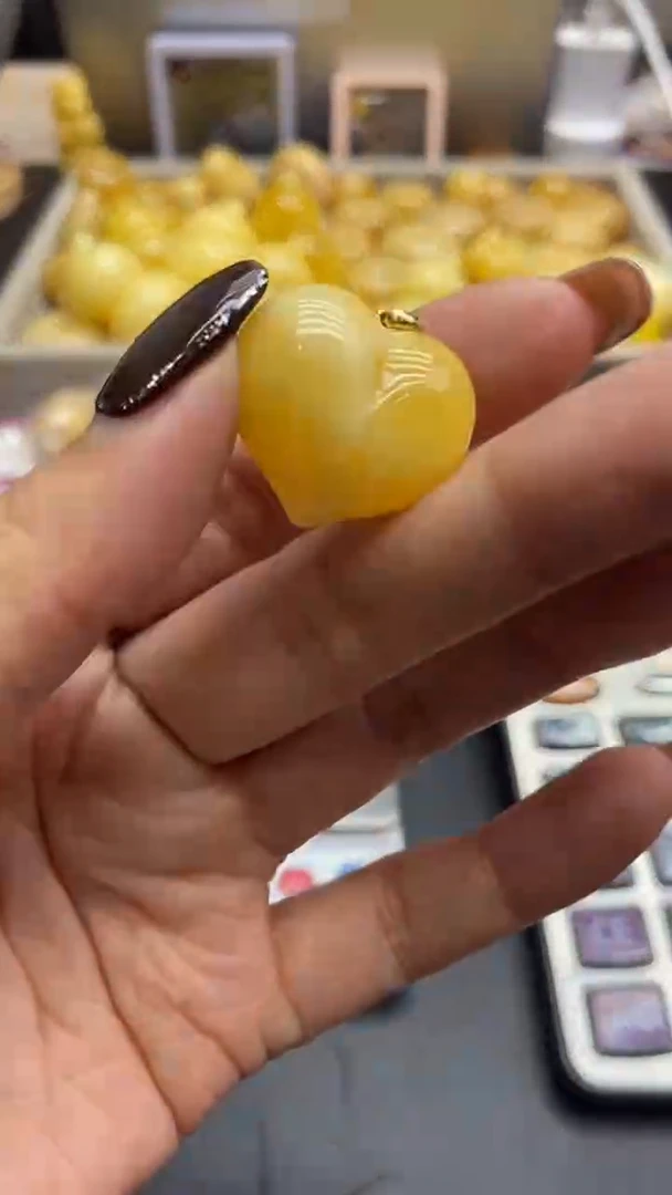 琥珀18K金镶嵌珠宝奇石2477