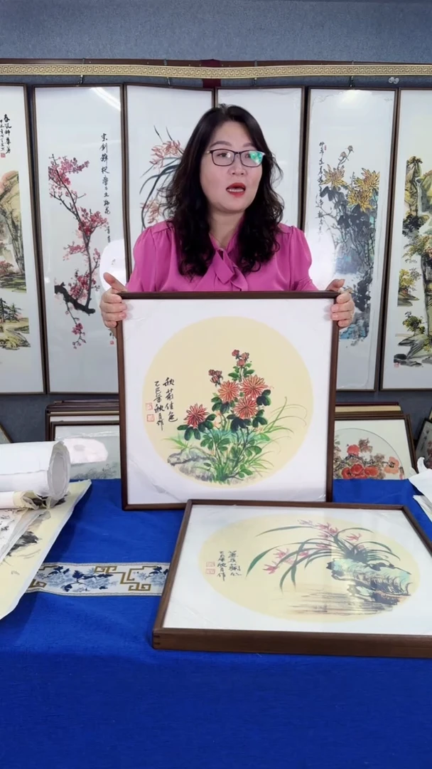 国画（梅兰竹菊）菊花 实木画框 50*50