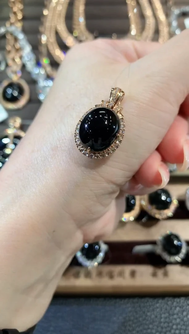 吊坠(不含链)18K金镶嵌翡翠D90