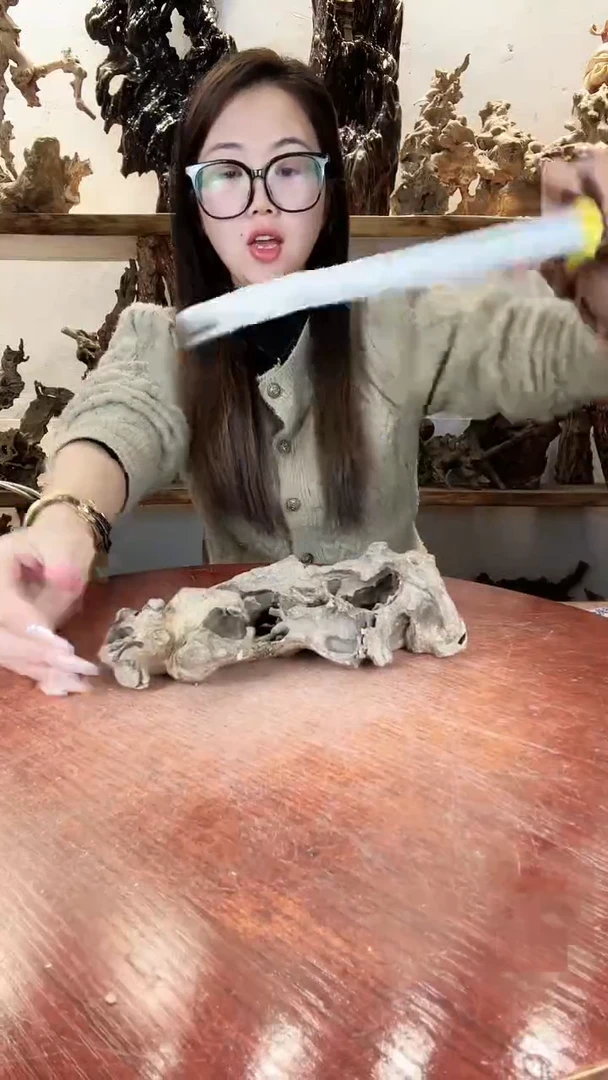 【闪购商品】木黄荆随型风化镂空底座摆件无漆无蜡
