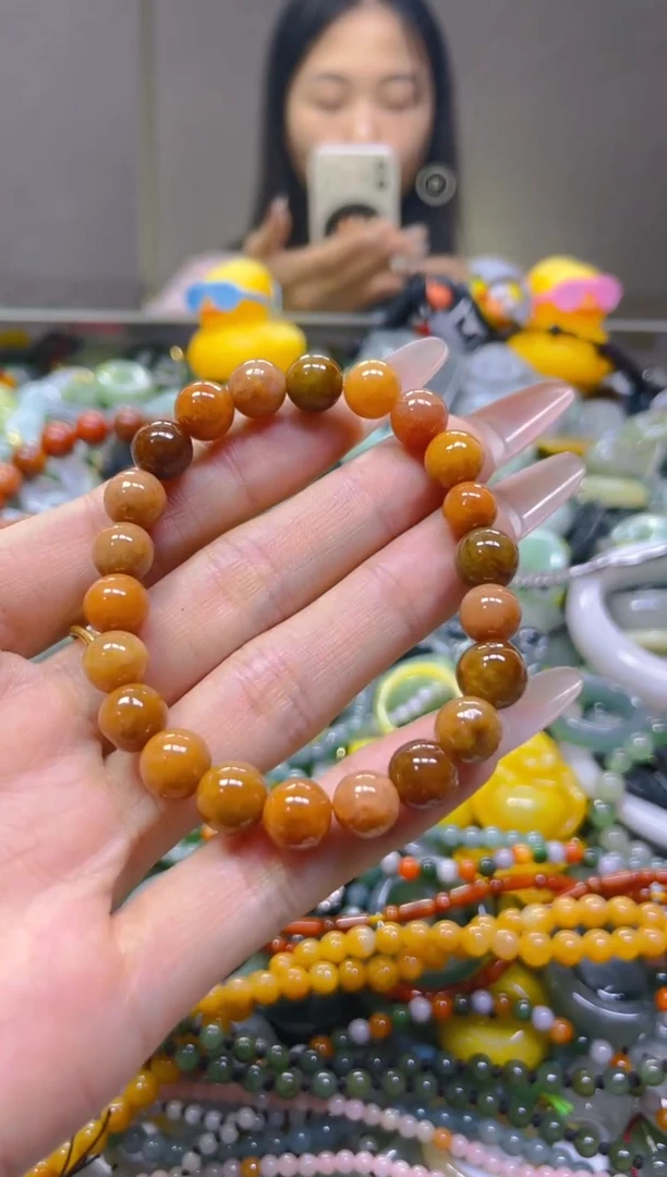 翡翠未镶嵌颈饰8MM/X/翡翠A货，一件也是批发价