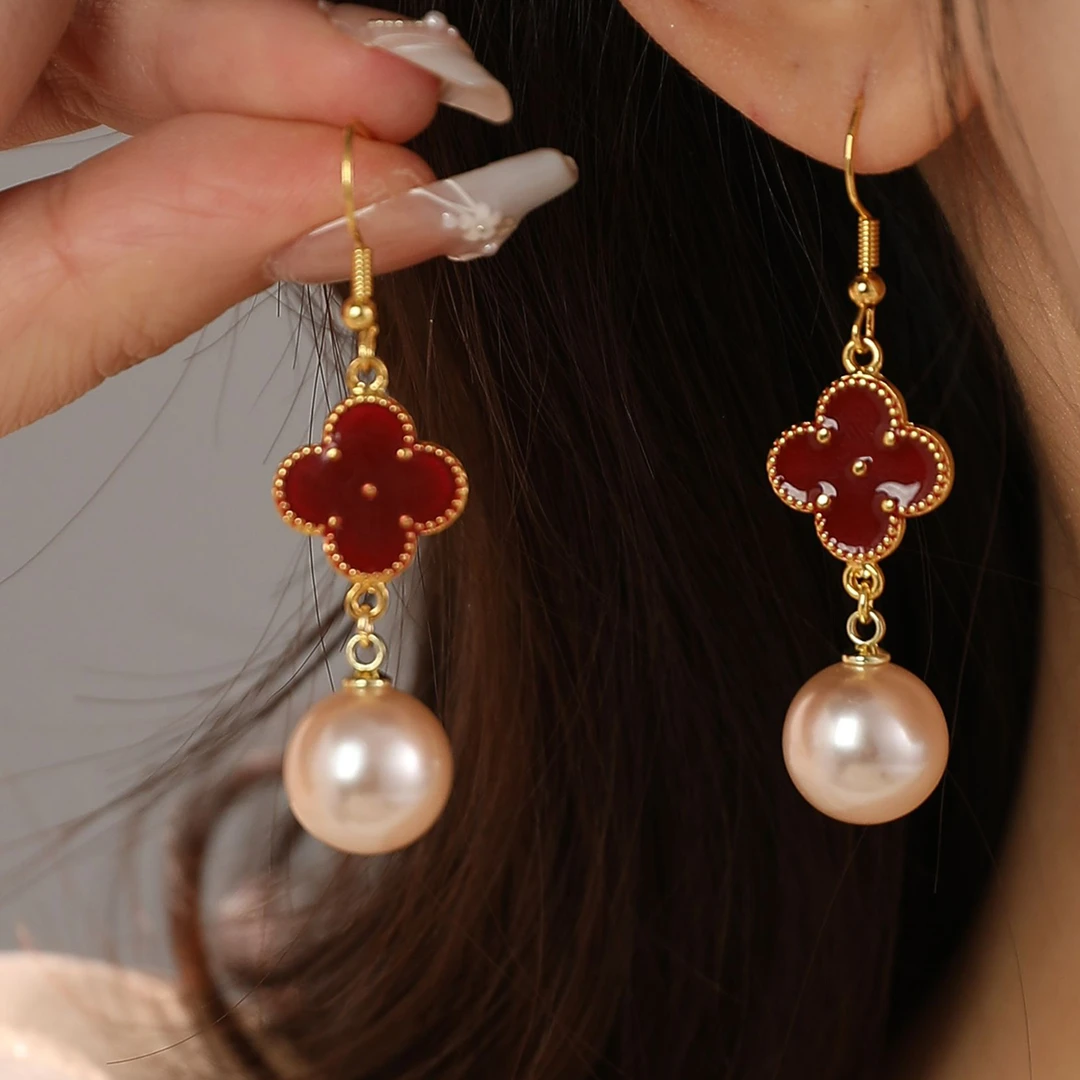 合金耳饰 红色系四叶草耳钉气质时尚百搭复古红色耳吊耳勾素款108