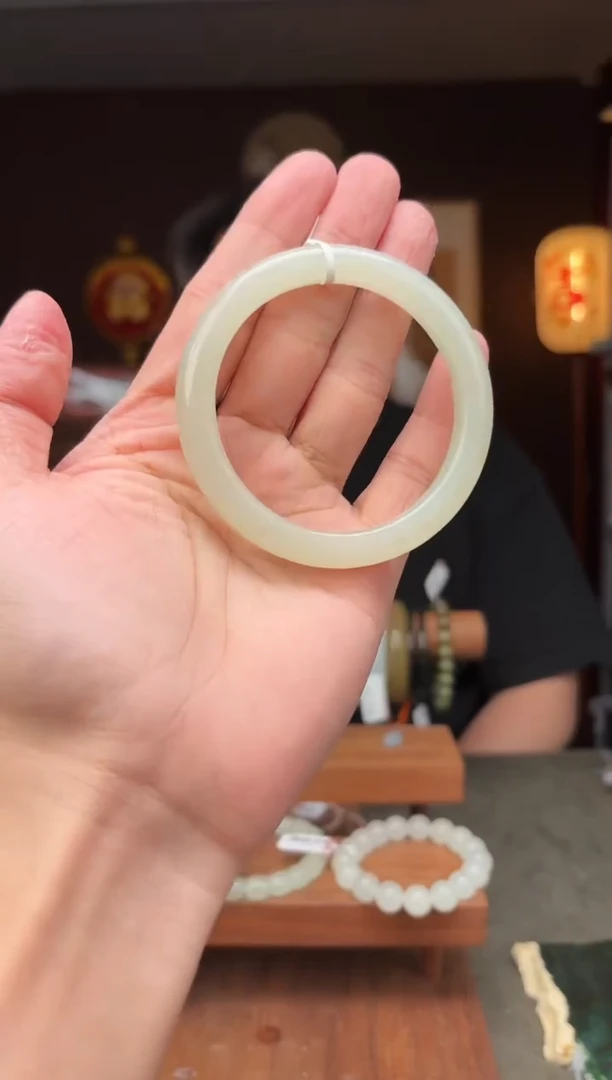 未镶嵌和田玉把件kk54-手镯