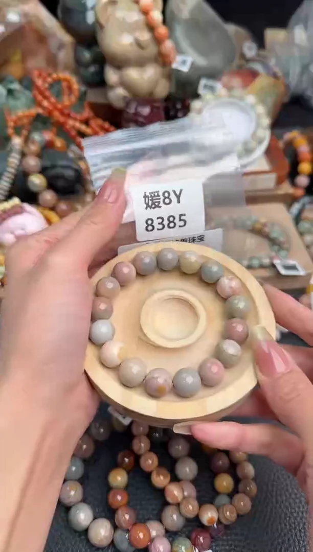 【闪购商品】石英质玉手链未镶嵌8Y8385