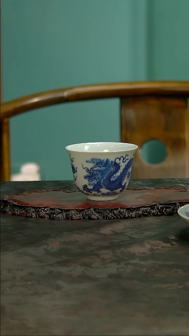 【闪购商品】青画手绘龙纹主人杯