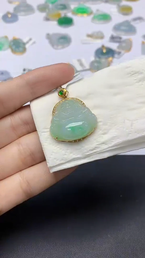 翡翠18K金镶嵌颈饰天然缅甸a货翡翠