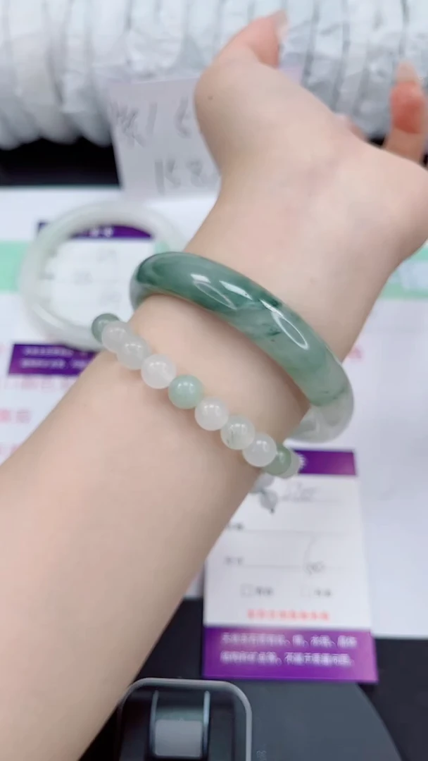 石英质玉手镯未镶嵌220-60/61