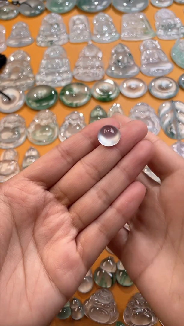 【闪购商品】翡翠吊坠(不含链)未镶嵌蛋面13.3 8