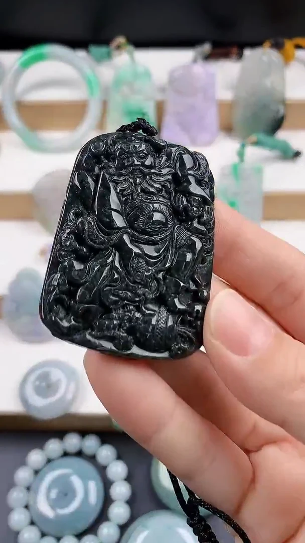 颈饰未镶嵌翡翠天然翡翠吊坠挂件