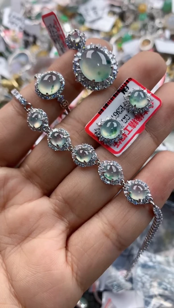 银S925镶嵌戒指翡翠饼*?777              8