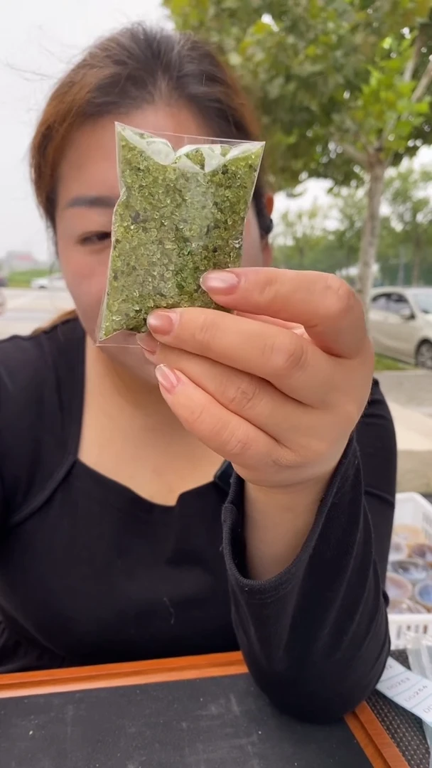 未镶嵌碎石橄榄石橄榄石碎石100g一袋多样性发货
