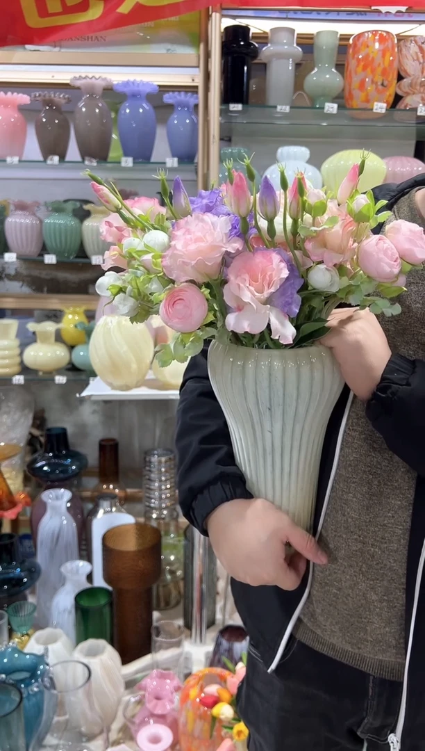 【闪购商品】无铅玻璃黄色条纹花瓶