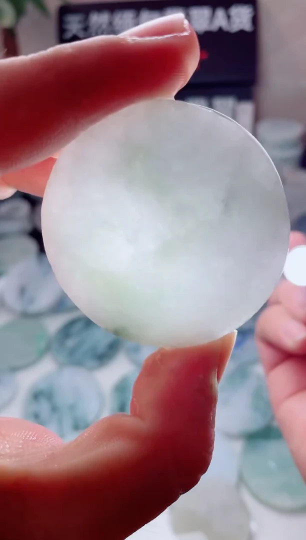 翡翠未镶嵌颈饰647.......