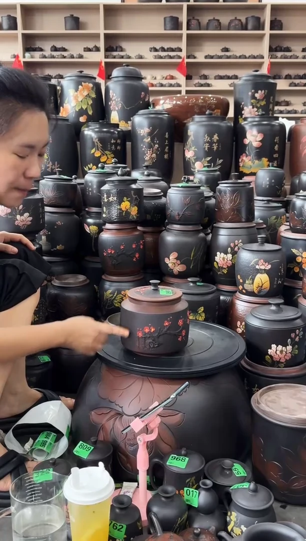 罐瑕疵茶叶罐  红梅德中 860