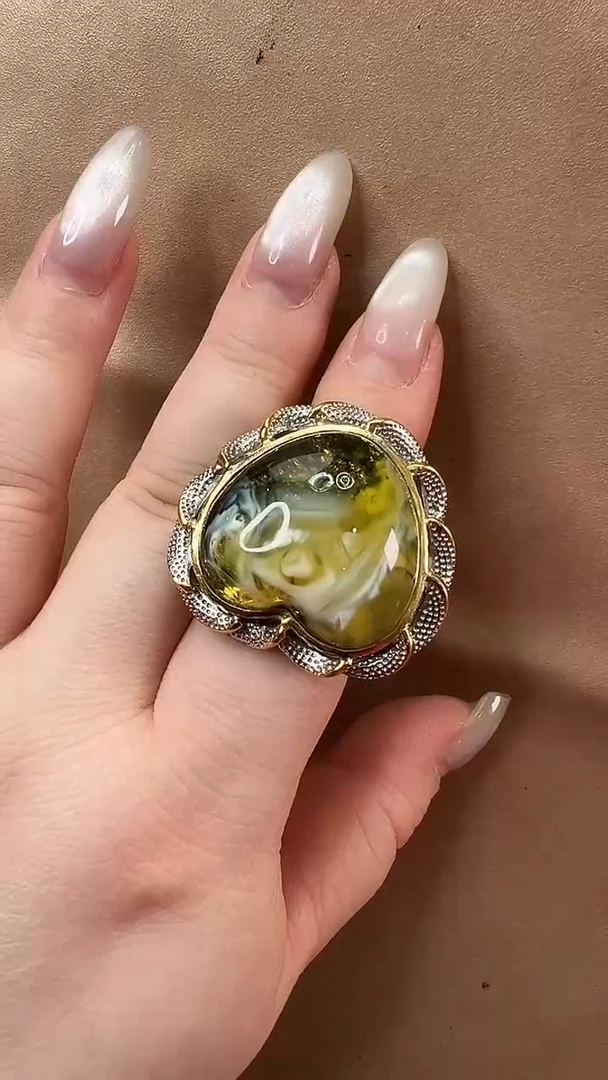 琥珀颈饰未镶嵌戒指