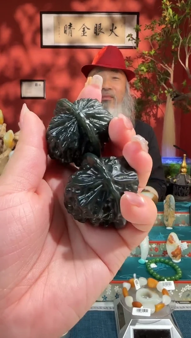 和田玉未镶嵌把件手把