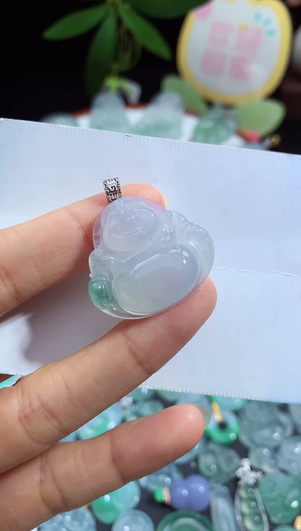 颈饰未镶嵌翡翠佛公