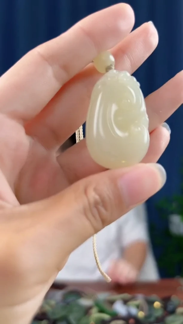 未镶嵌和田玉挂件拍一发一，多样性发货