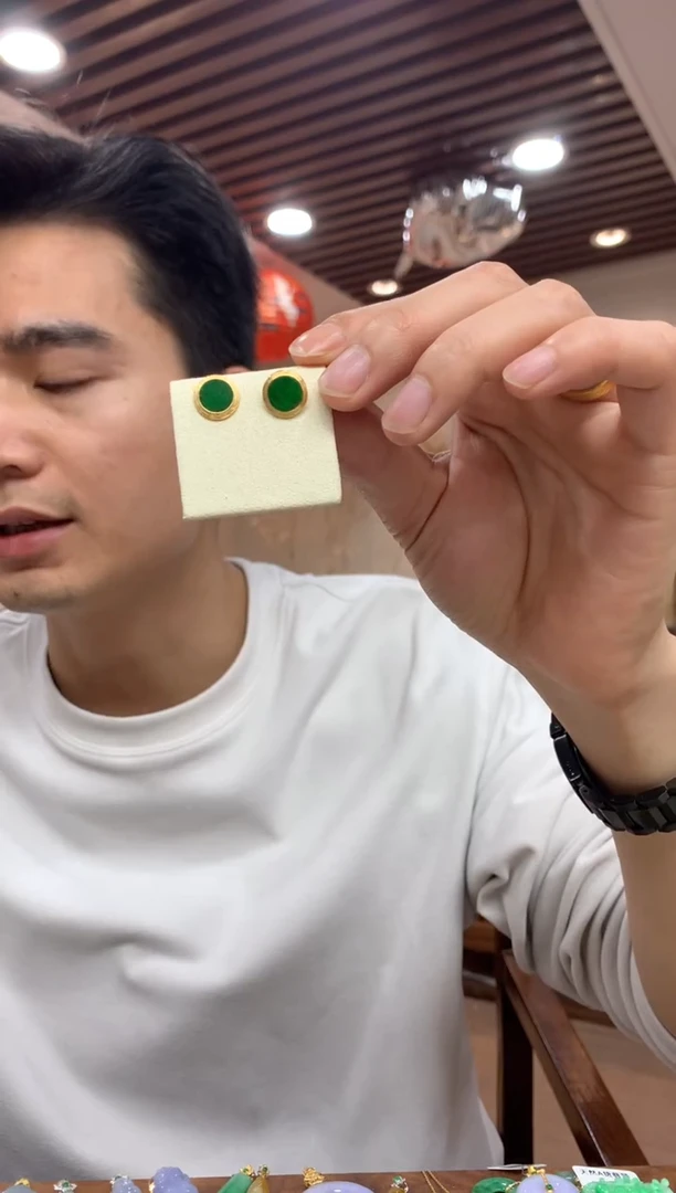 【闪购商品】翡翠耳饰银S925镶嵌耳钉