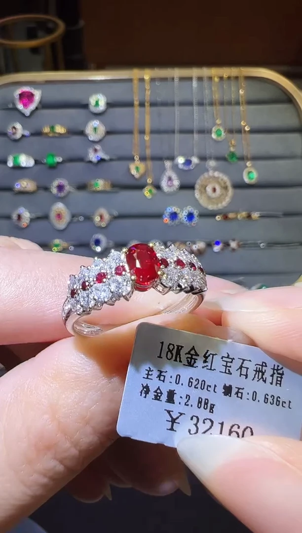 18K金镶嵌戒指红宝石0.62ct
