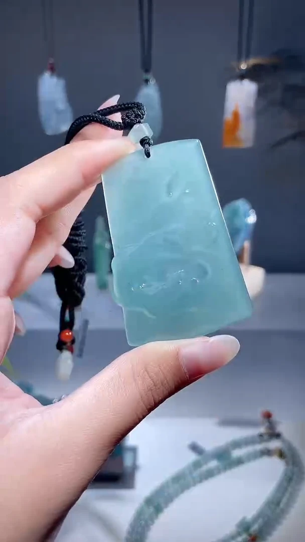 颈饰未镶嵌翡翠悟道