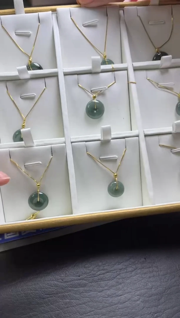 【闪购商品】翡翠颈饰银S925镶嵌K7 多样性发一件