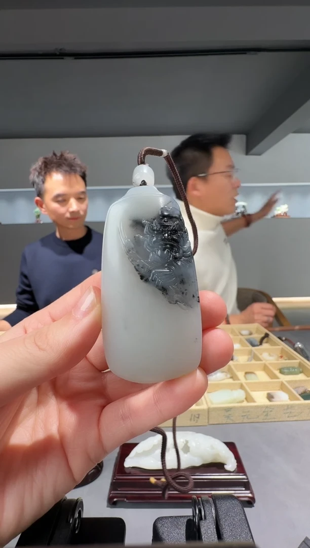 未镶嵌和田玉挂件23-钟馗纳福      青花籽